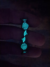 Load image into Gallery viewer, doodlegrip DNA strand Lapel Pin

